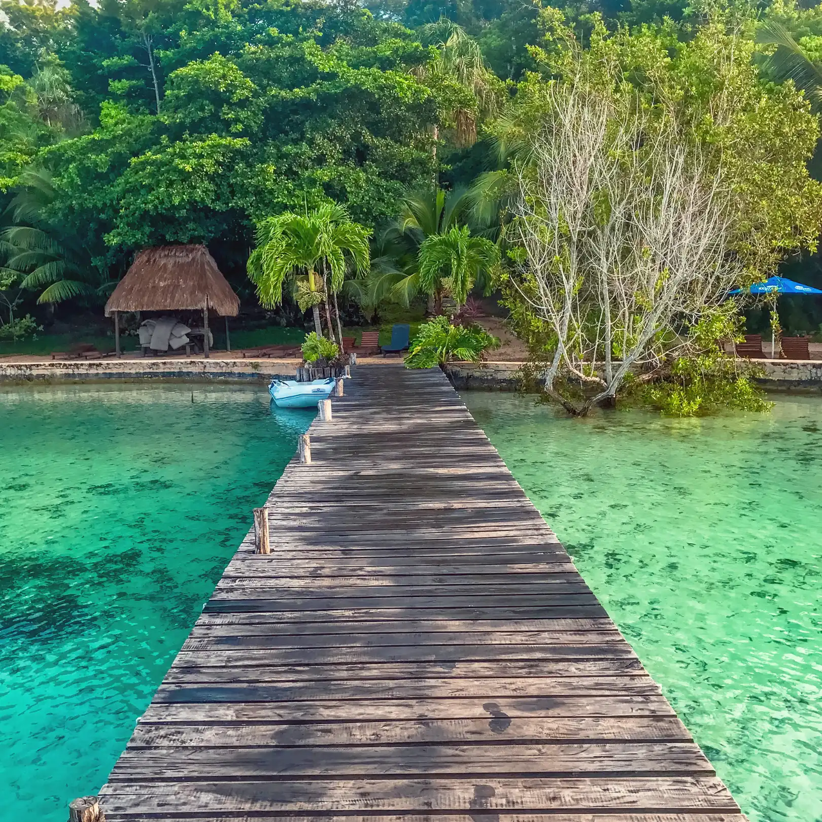 Laguna de Bacalar PLUS + Paseo en LANCHA Ponton Tour de Dia - Image 10