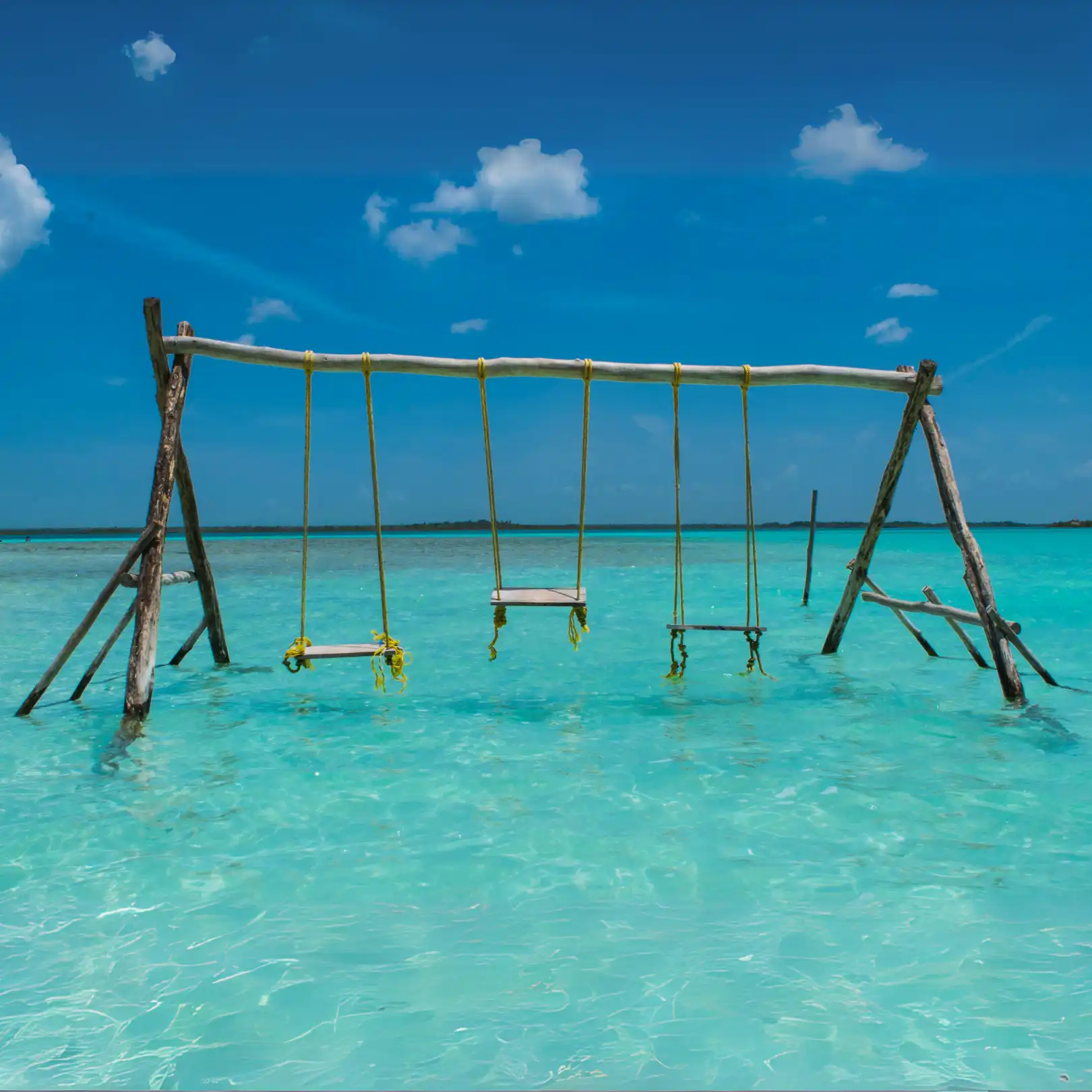 Laguna de Bacalar PLUS + Paseo en LANCHA Ponton Tour de Dia - Image 6
